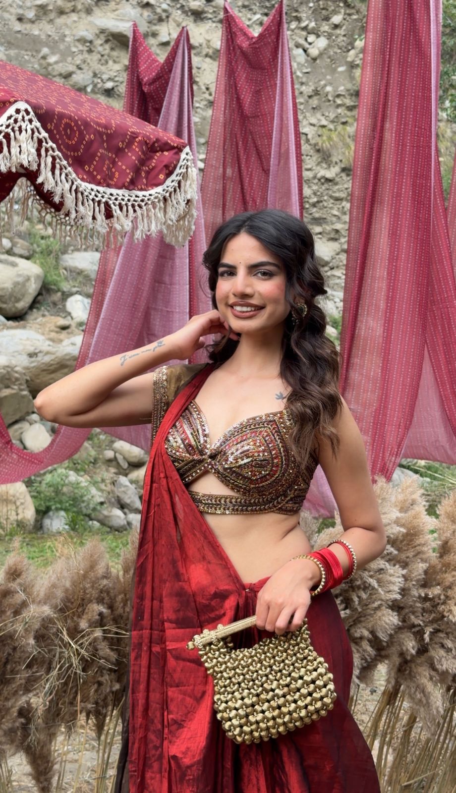 The Imperial Merlot & Mocha Dual-Tone Saree Secondary image