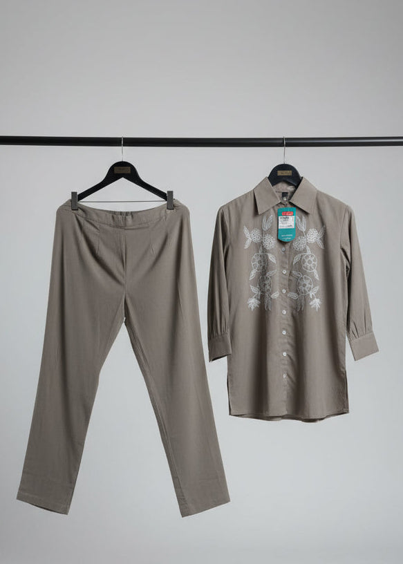 Floral-Embroidered Shirt & Trouser Set Secondary image