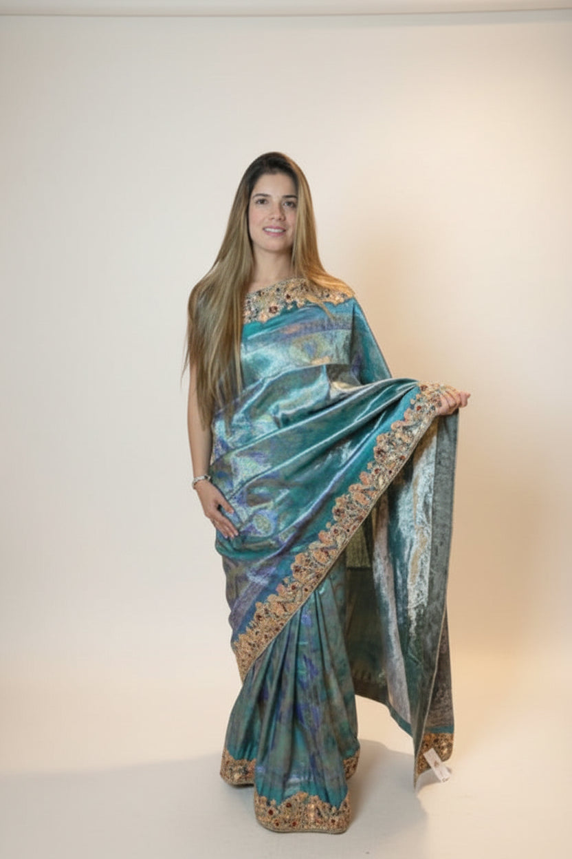 Opulent Metallic Tissue Brocade Saree Secondary image