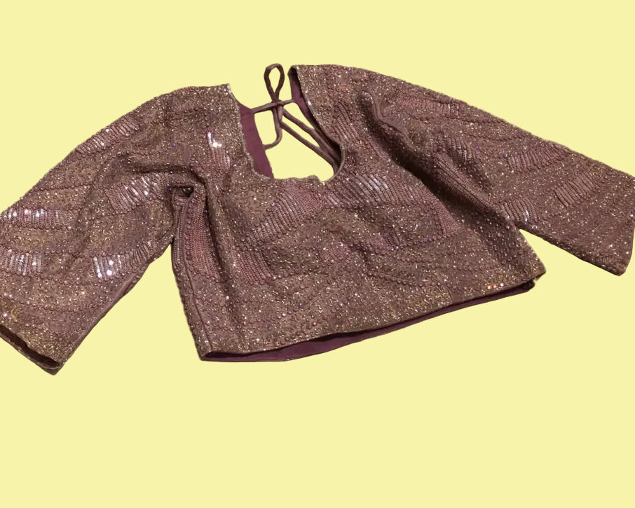 Lavender Silk Saree with Golden Floral Weave Secondary image