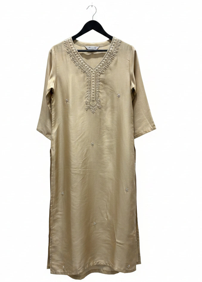 Tissue Silk Hand-Embroidered Suit Set Secondary image