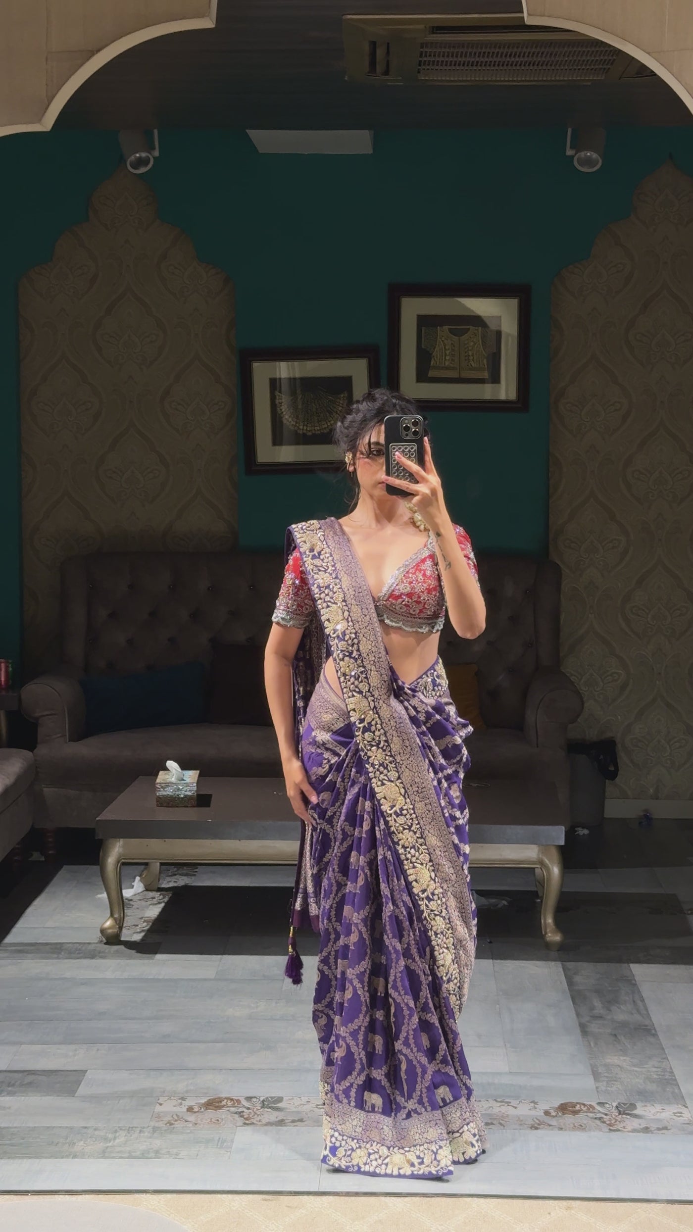 Regal Elephant Grandeur Silk Saree (AEW148-S152 B-95)