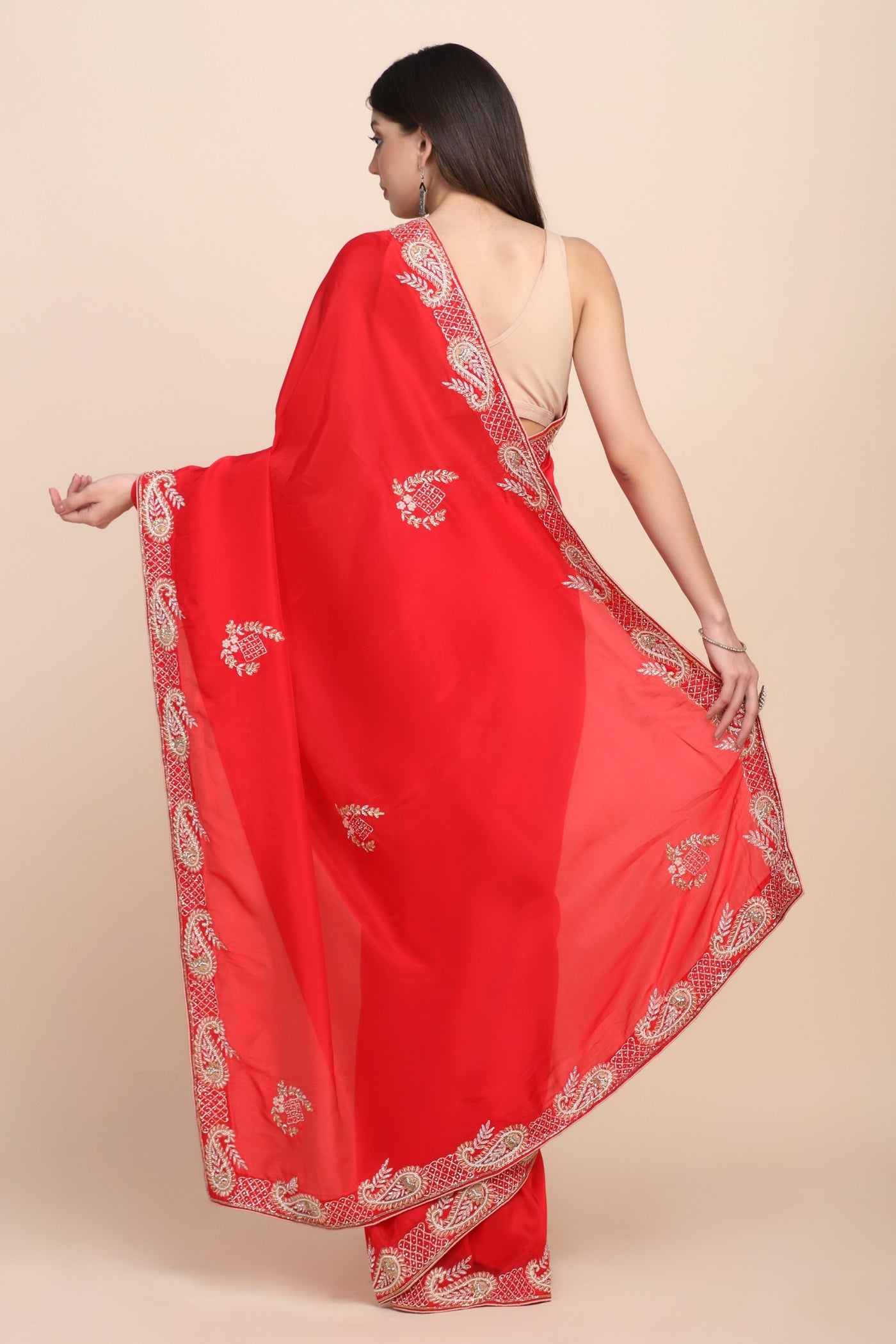 Beautiful red color paisley border saree