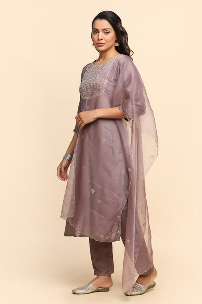 Adorable lilac color floral motif embroidered kurti set